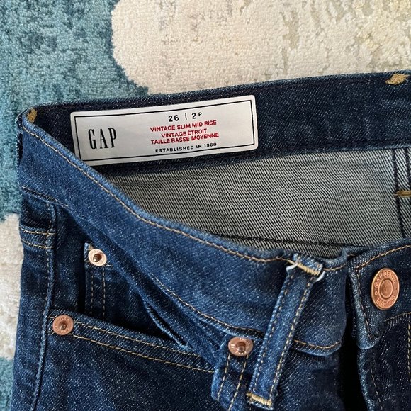 GAP Petite Vintage Slim mid-ris jeans, Size 2 Petite - Picture 1 of 3